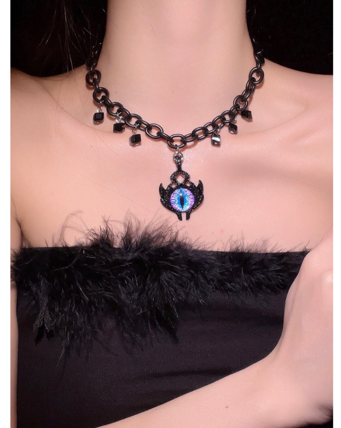 Dark Style Demon Eye Necklace Niche Hip Hop Choker Design High-End Clavicle Chain